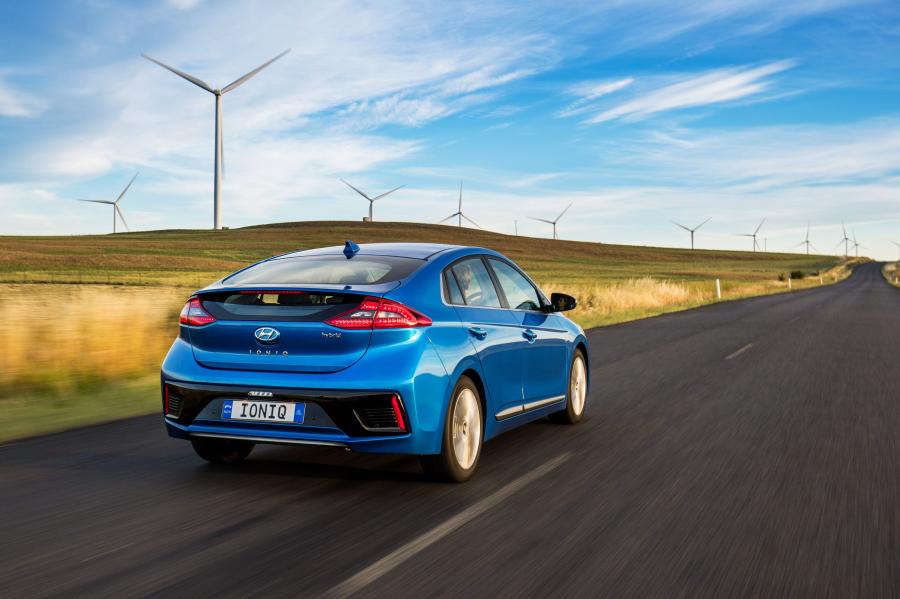  Hyundai IONIQ hybrid (AE) 2018 года  (AU) (фото 4 из 42)